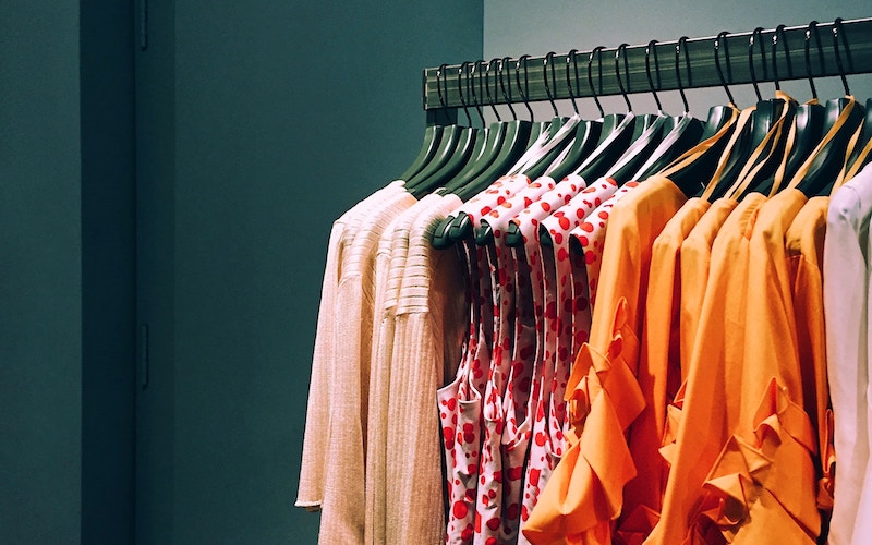 Nie wieder Langeweile im Kleiderschrank - Die Farbtrends 2019