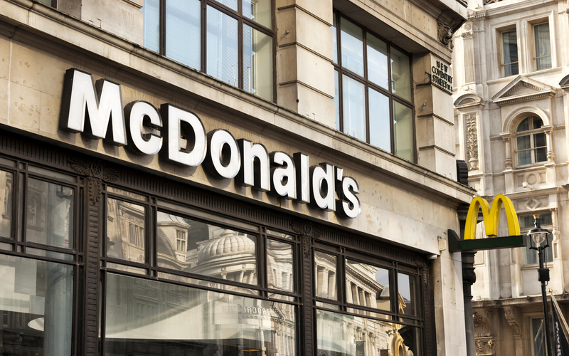 Zum McMenü ein Paar McJordans in Größe 38 zum Mitnehmen, bitte!