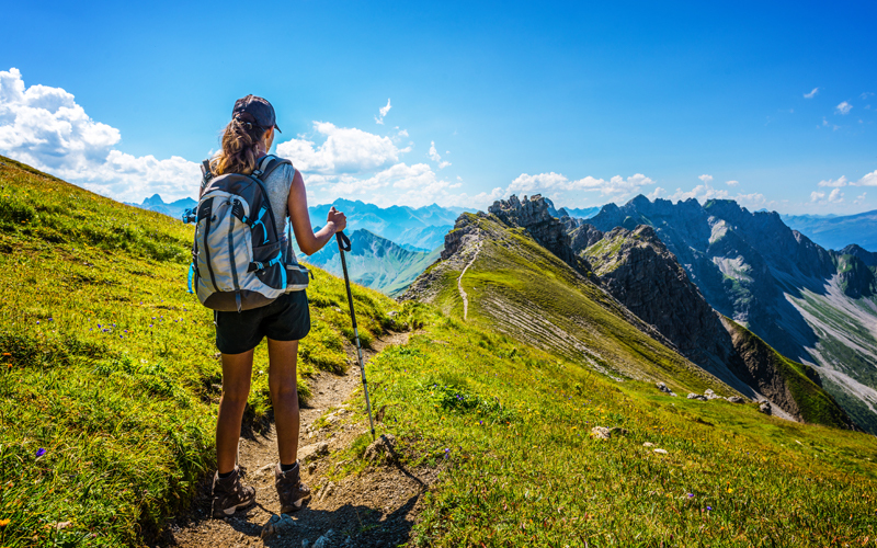 Experience “NaTour” up close - the best hiking apps