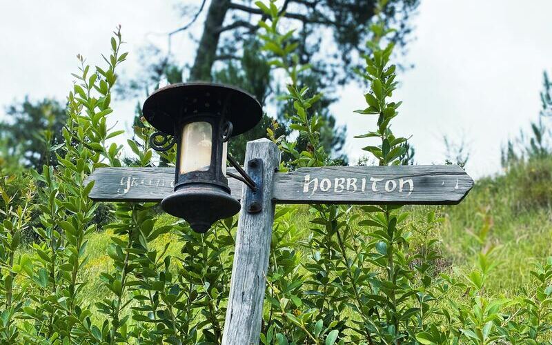 Hobbiton Movie Set in New Zealand: A Journey into the World of Hobbits