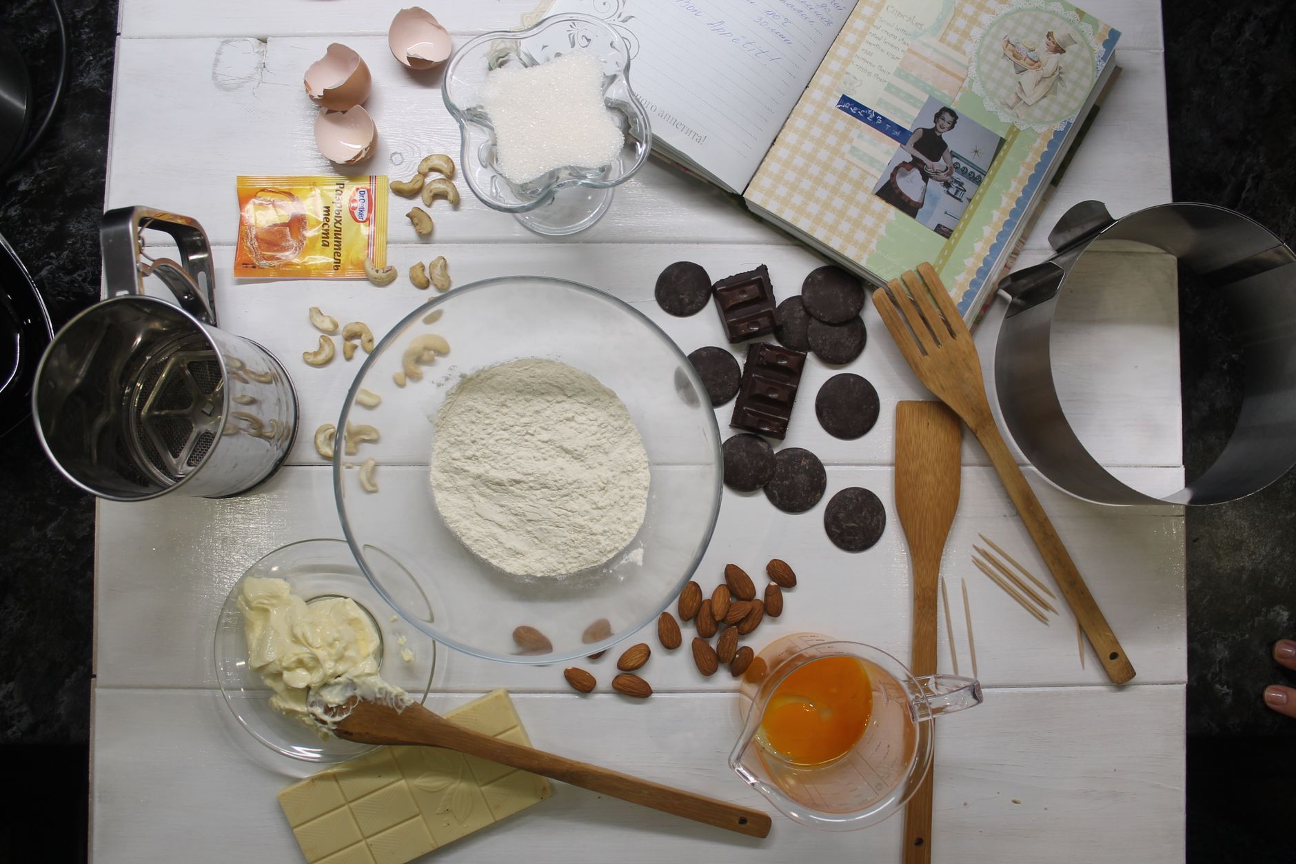 Backen als Ritual - selbst gemachte Süßigkeiten mit Liebe zum Detail und frischen Zutaten.